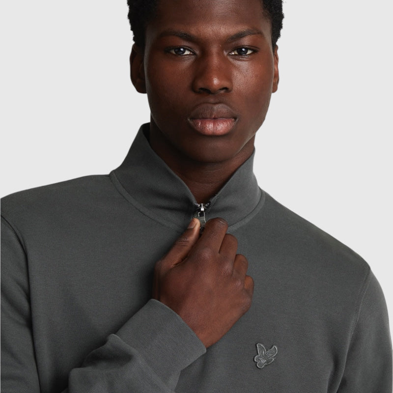 ML2022TON-W635 Lyle & Scott Tonal Eagle Quarter Zip Sweat